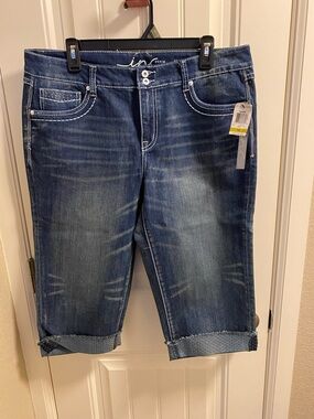 NWT INC International Concepts Capri Jeans 14 Dark Blue Bling Stretch Denim New